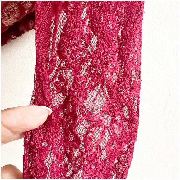 Madden Girl Juniors Bustier Lace Top Size Medium Burgundy Nude Combo Cropped - Picture 8 of 9